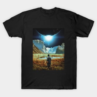 Cosmic Foraging - Retro Space, Retro Futurism, Space Aesthetic T-Shirt